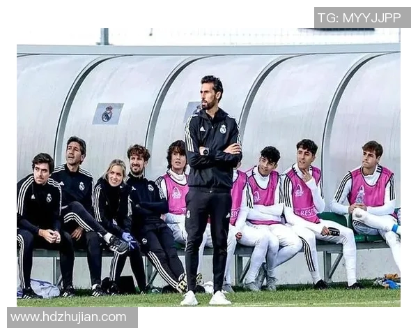 全球足坛风云人物谁主沉浮 足球世界十大球星排行榜揭秘 全球足坛风云人物谁主沉浮 足球世界十大球星排行榜揭秘